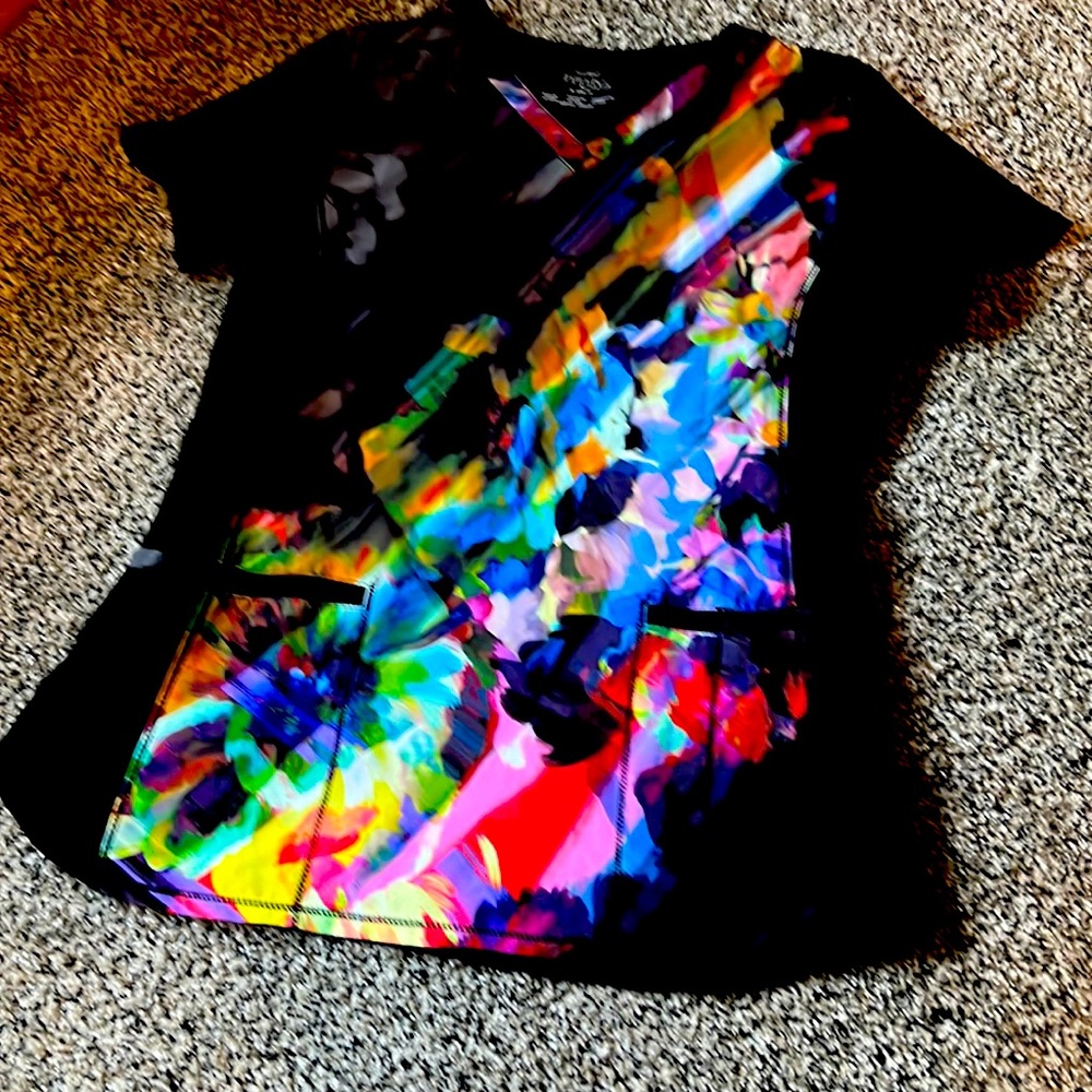 Printed scrub top